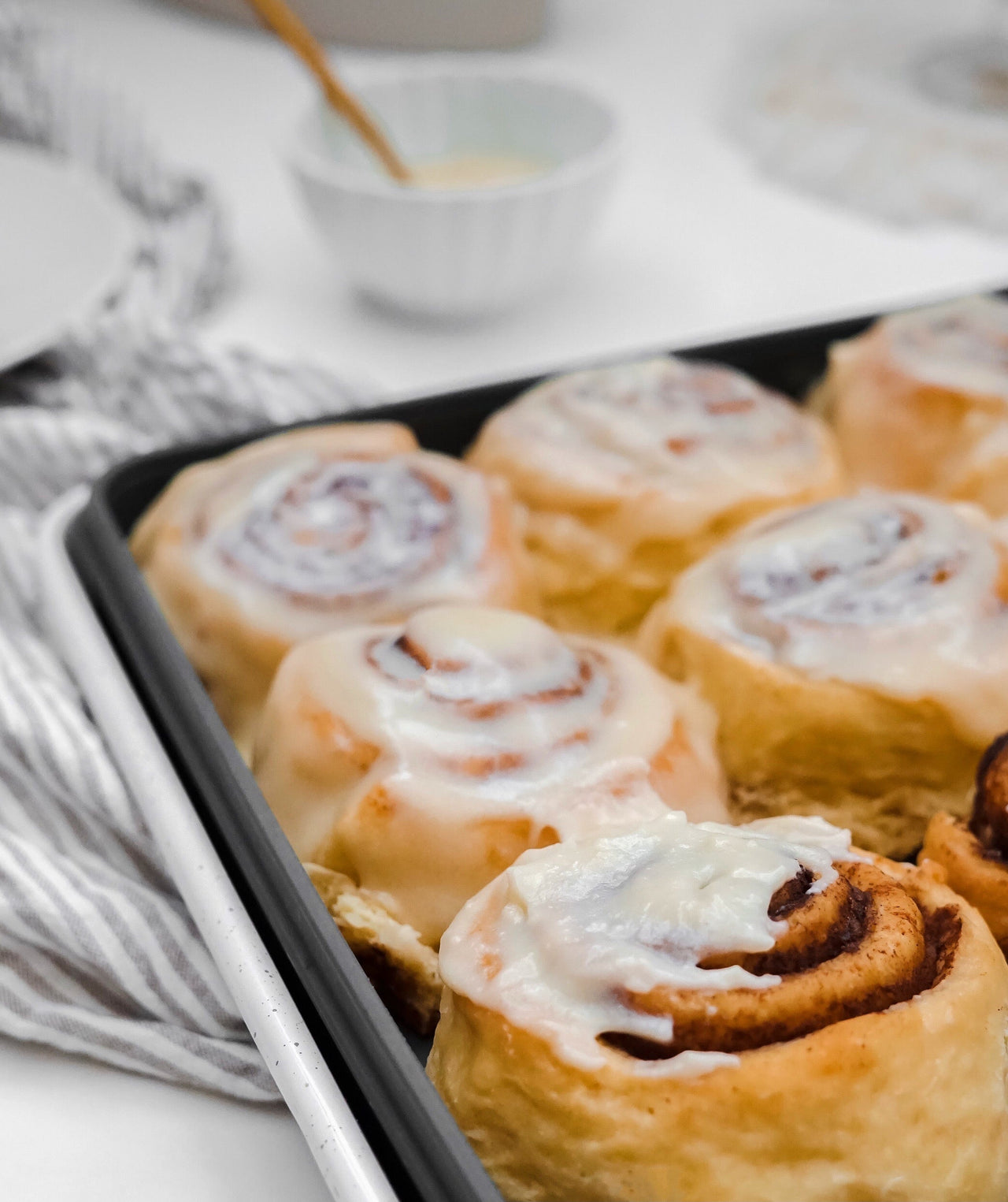 cinnamon rolls, baking, cream cheese, bread, rolls, best, cinnamon, cinnamon rolls, cream cheese frosting, fluffy, from scratch, gooey, soft